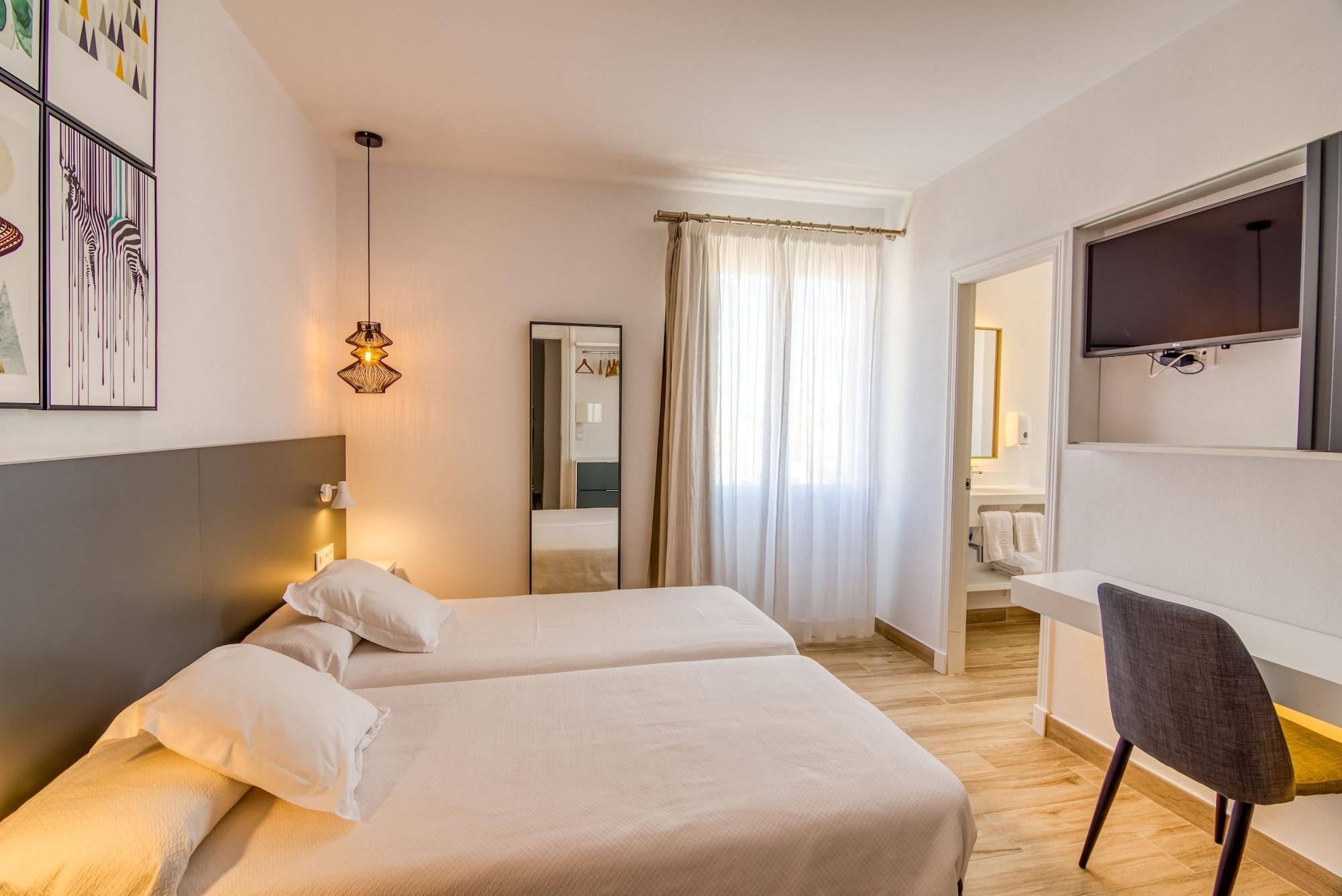 Hostal La Isla Mahón Eksteriør billede