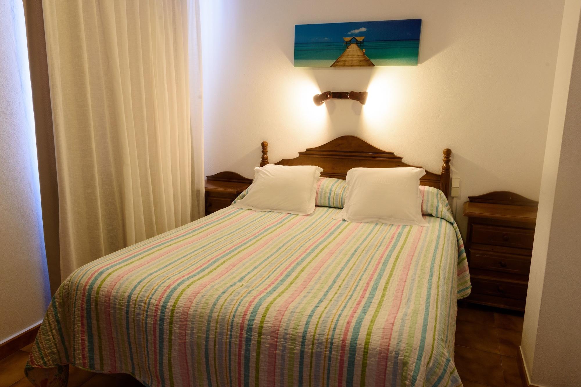 Hostal La Isla Mahón Eksteriør billede