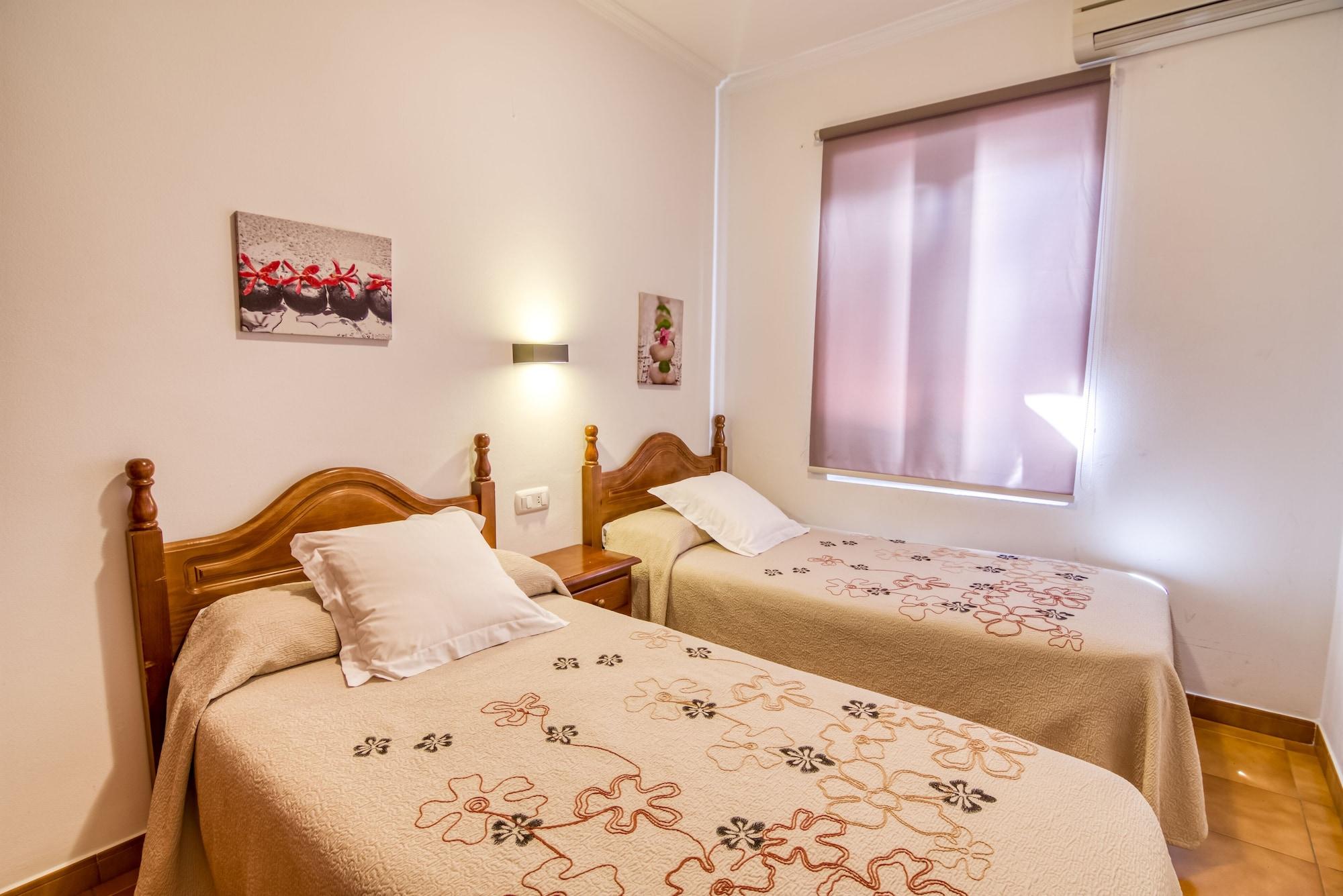 Hostal La Isla Mahón Eksteriør billede