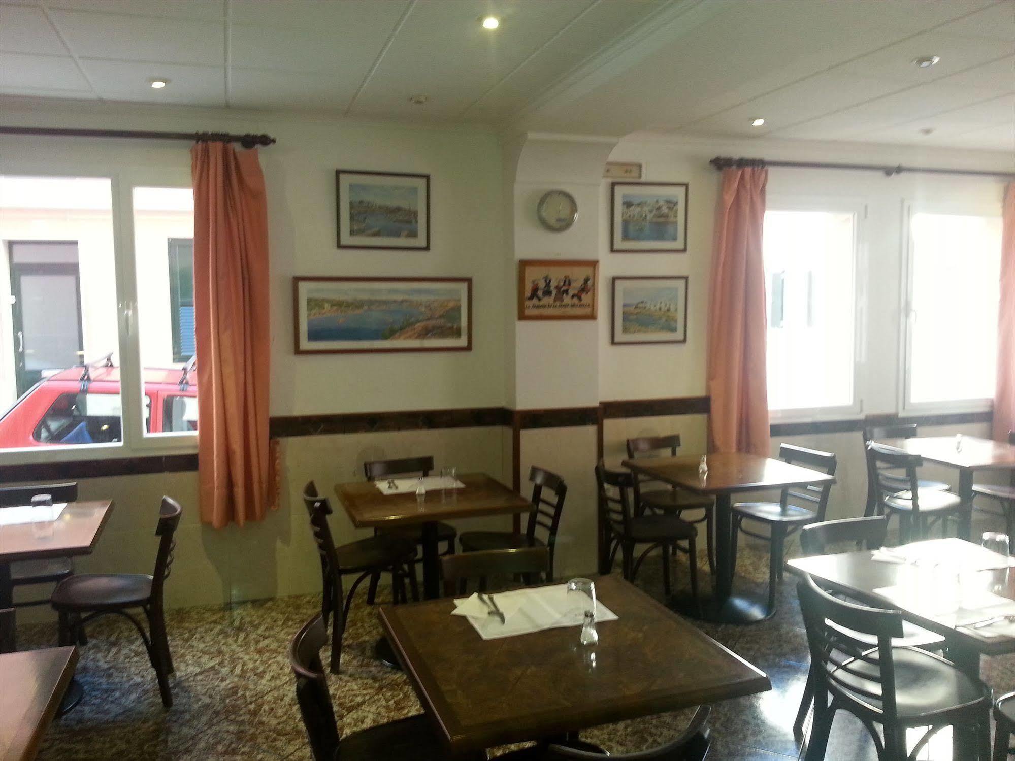Hostal La Isla Mahón Eksteriør billede